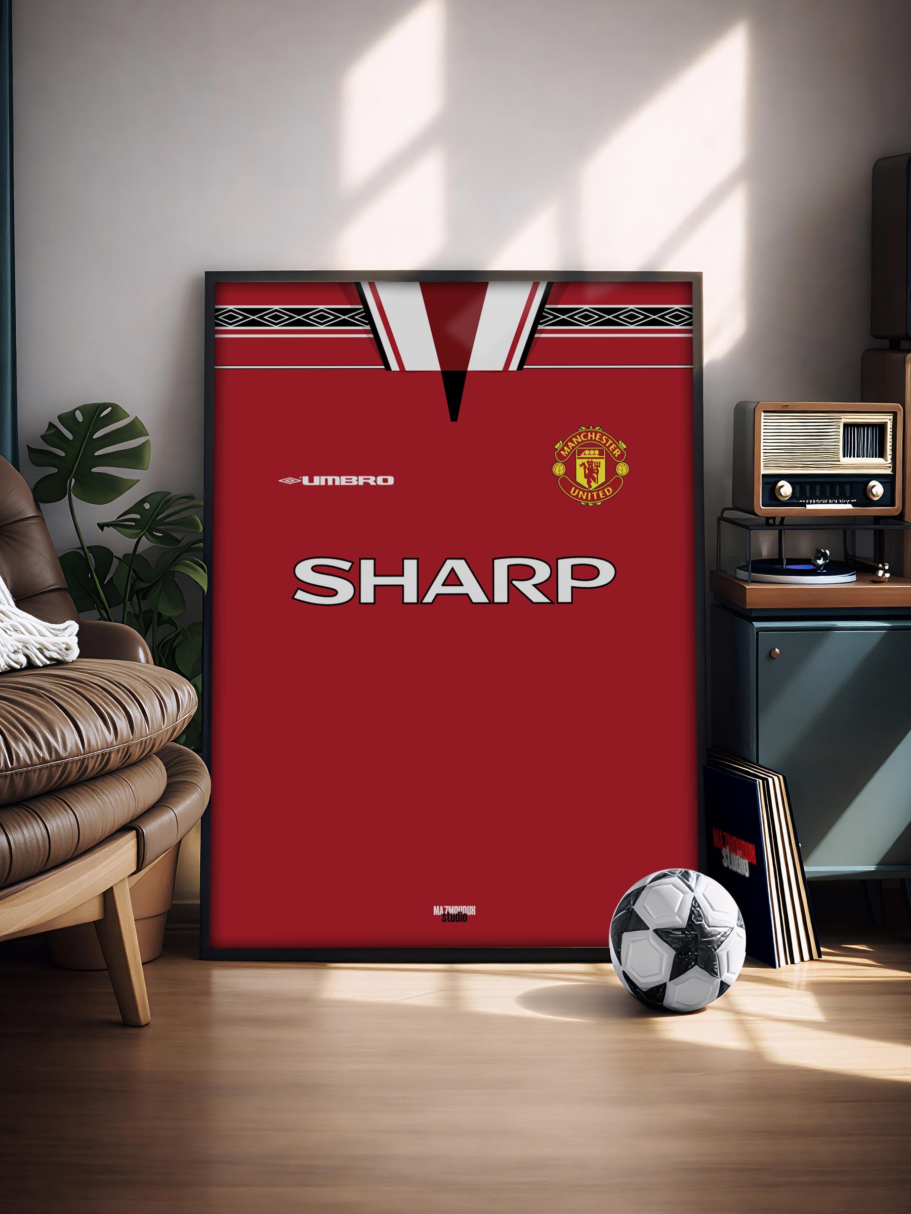 Manchester United Retro Kit - Framed Football Poster - Image 2