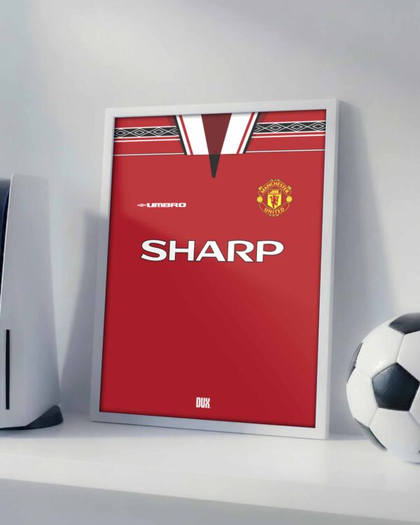 Manchester United Retro Kit - Framed Football Poster